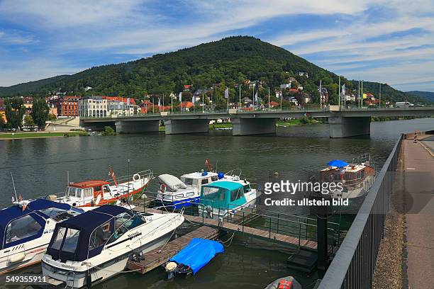 Heidelberg: Theodor Heuss bridge, Neckar bridge, motorboats at the riverbank