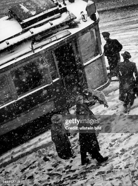 Germany, Bavaria, Regensburg: Street car wintertimne mid-fifties