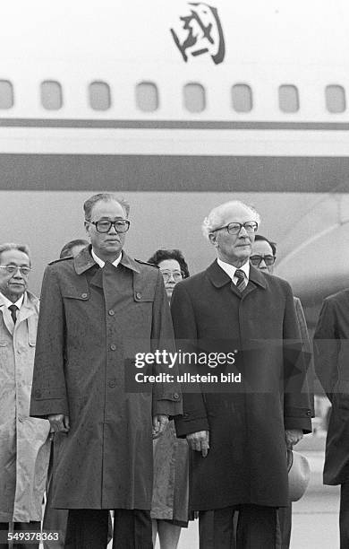 Zhao Ziyang, General Secretary of the Communist Party of China, and Erich Honecker, Head of State, at Schoenefeld airport