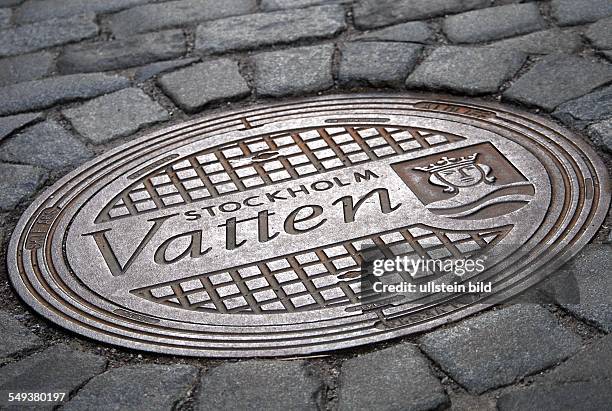 Stockholm, Riddarholmen. Kanaldeckel mit Aufschrift Stockholm Vatten