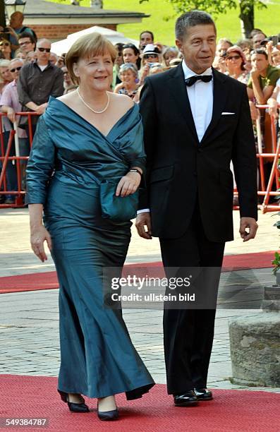 Die 101. Spielzeit der Bayreuther Festspiele 2012 Premiere Bundeskanzlerin Angela Merkel mit Ehemann Joachim Sauer