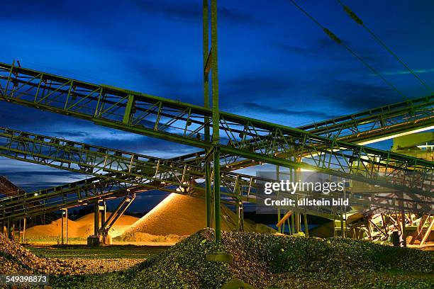 Germany, Wesel at the lower Rhine. Gravel plant Huelskens.