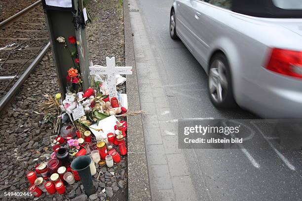 Germany, Reportage "Living at the highway 40". Memorial to a casuality