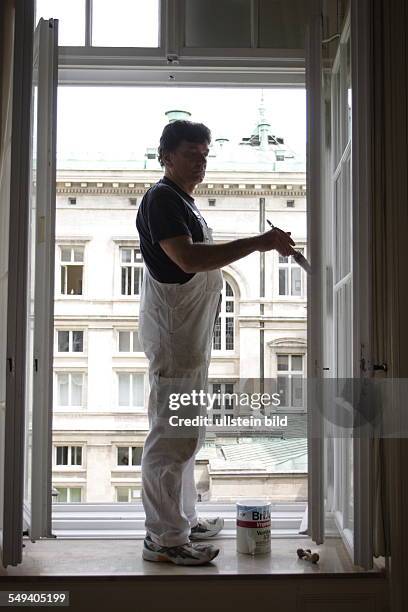 Germany, NRW, Essen: Daily maintenance works at the former livingroom of the the Krupp family.