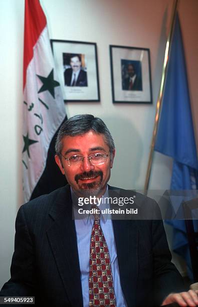 Bagdad, das UNDP Buero an der Abu Nawaz Strasse, Francis Dubois, Repräsentant des UN-Enwicklungsprogrammes in Bagdad.