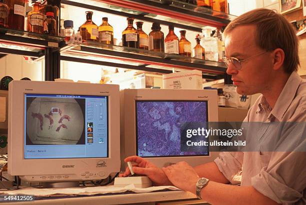 Germany: Telepathology, data transfer of pathological test specimen to a pathologist.