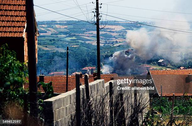 Kosovo - Kosovo war / Kosovo conflict, the city Orahovac during the fightings