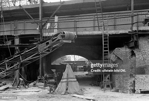 Germany Free State Prussia Berlin Construction works at the station Bahnhof Tiergarten - ca. 1937 - Photographer: Heinz Fremke Vintage property of...