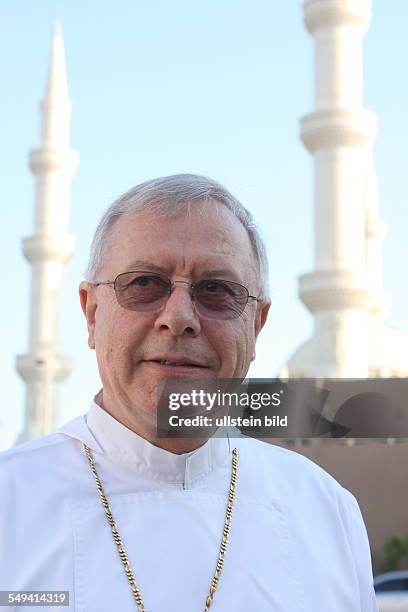 United Arab Emirates, Abu Dhabi: The Capuchin's bishop Paul Hinder, apostolic administrator of Arabia with headquarter in Abu Dhabi. La