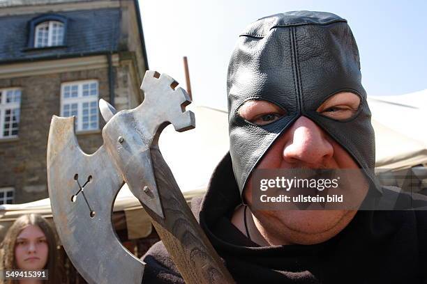 Germany, NRW, Muelheim: Medieval event on the Broich castle