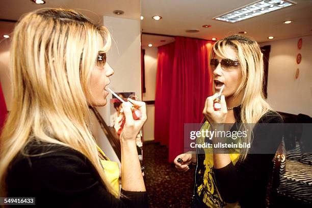 Turkey, Istanbul: Bagdad street, Eda, 20 years old, studying English language and literature, spends a lot of money for fashion and in discotheques