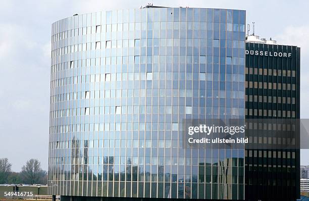 Germany, Duesseldorf: The new tower of the fair management.