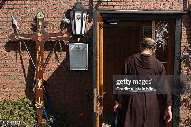 Germany, NRW, Werne: The 331. Pilgrimage from Werne to Werl. Here: Lunch-break in a pub