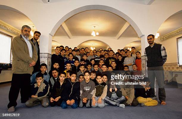Germany, Frankfurt: Tagwa Mosque.- Moroccan association for the support of the spiritual and cultural goods. An Islamic-Arabic-German cultural school...
