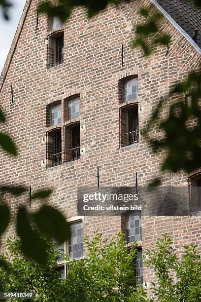 Germany, NRW, Kalkar: The Beginenhof, built in 1500, in the town centre of Kalkar