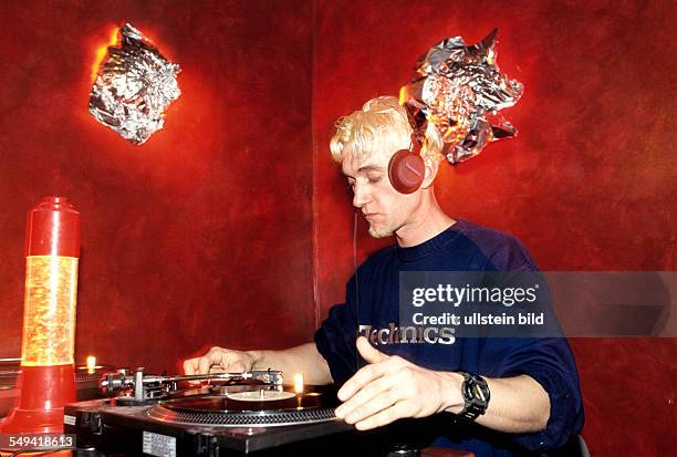 Germany, Berlin: Hip Hop in Berlin.- Kreuzberg; a russian DJ in the Mitte Bar.