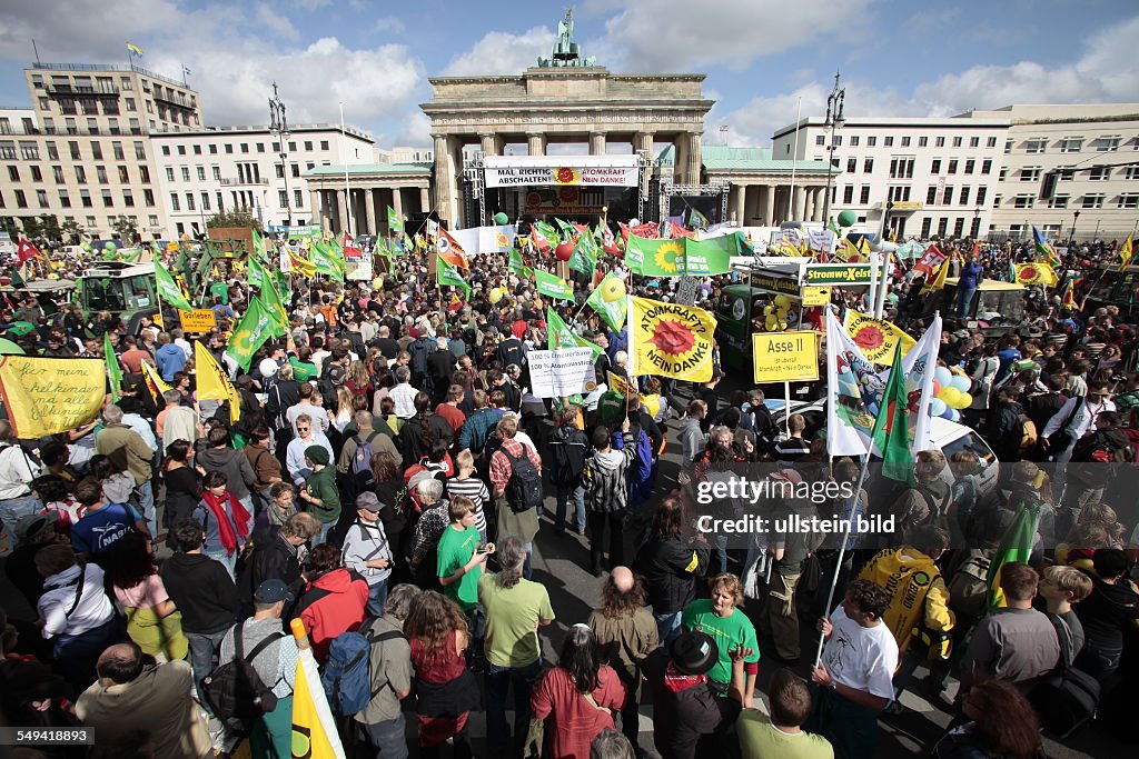 DEU, Germany, Berlin. Big demonstration against nuclear power