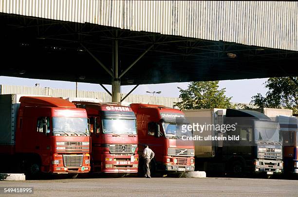 Turkish-Bulgarian border crossing point Kapitan Andreevo, operation roadrunner; leaded by the ZKA Cologne. Lorrys waiting for their clearance.