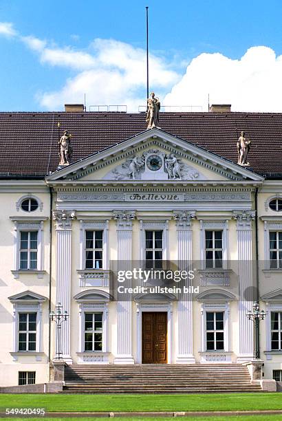 Germany, Berlin: Tiergarten.- Bellevue palace.