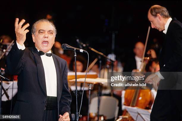 Germany, Cologne: Cultural festival, epic of the millenium.- Ca. 1200 saz players performing together with the symphony orchestra of Cologne;...