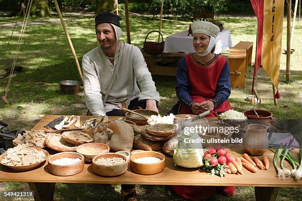 Germany, NRW, Gelsenkirchen: Typical food from the Holy Roman Empire of German Nation during medieval times