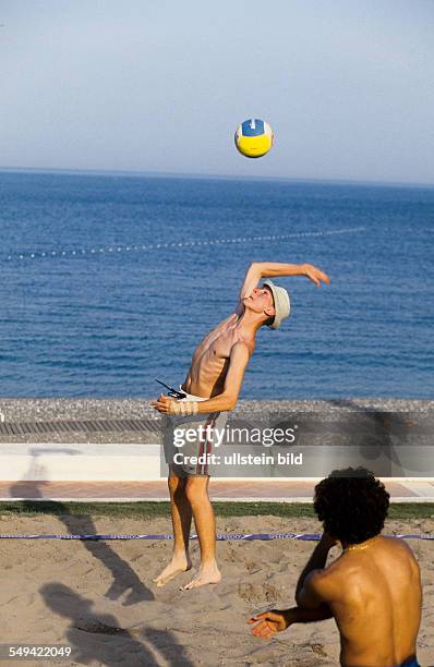 Turkey, Antalya: Robinson Club.- Camyuva; beach-volleyball.