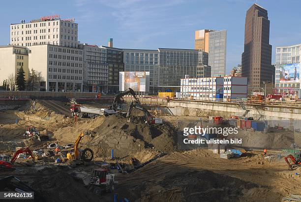 Grossbaustelle auf dem Leipziger Platz, Die Arge baut auf dem Grundstück des früheren Kaufhauses Wertheim ein neues Stadtquartier. Mit...