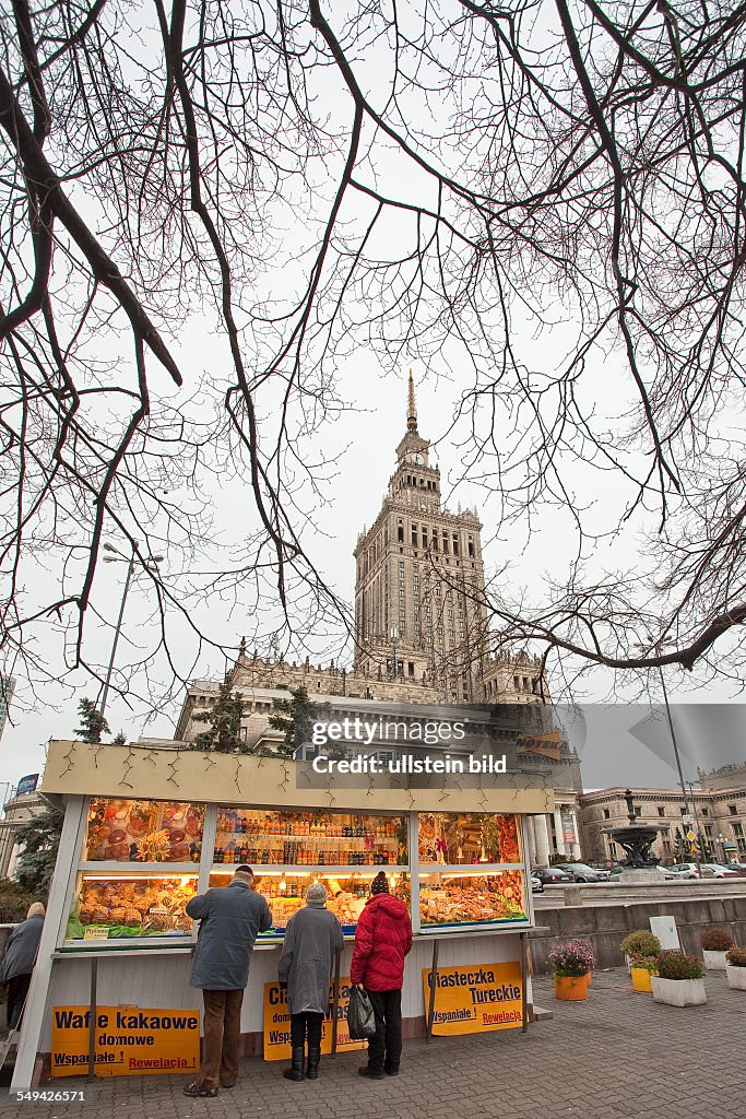 Poland, Warsaw:Palace of Culture and Science and kiosk