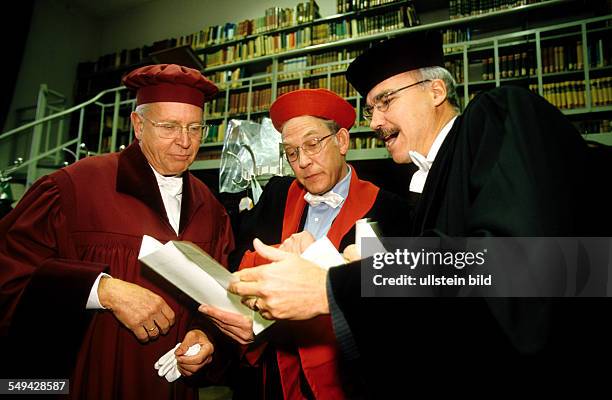 Germany, Bonn: Rhenish Friedrich-Wilhelms-University Bonn.- Opening of the Academic Year, 18.october 2000.