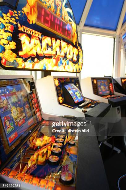 Germany, Datteln: Amusement arcade/Gambling den.- Look at gaming machines. ,