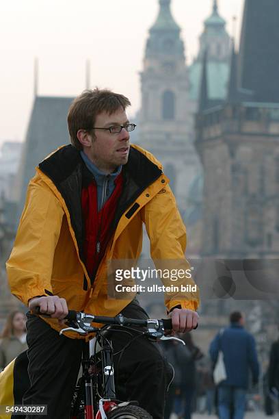 Czech Republic, Prague: Trekking-bike tour from Dresden to Prag. Das Fotoarchiv., Fon.:+49-201-782448, E-Mail: foto@das-fotoarchiv.com,...