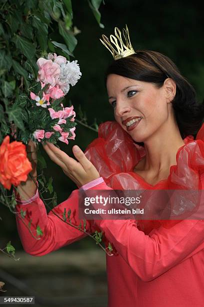 Germany, Fairytales of the brothers Grimm.- Dressed up actor during a performance.