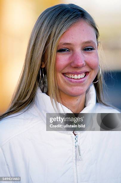 Germany: Free time.- Portrait of a young woman.