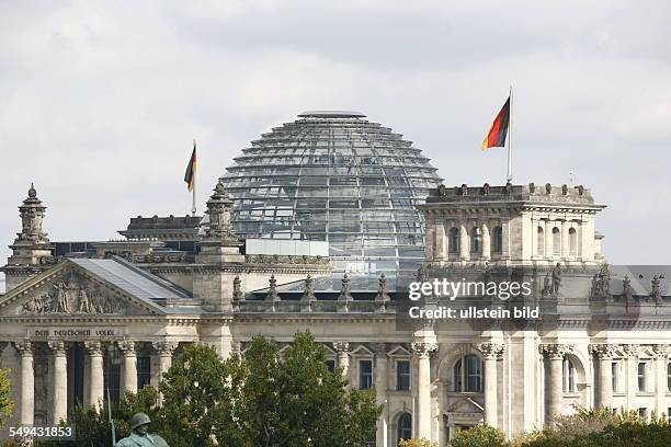 Germany, Berlin: View on Reichstag