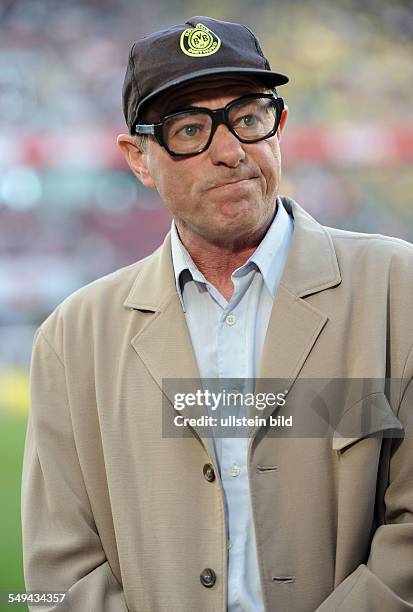 Fussball, Saison 2011-2012, 1. Bundesliga, 27. Spieltag, 1. FC Köln - Borussia Dortmund 1-6, Kabarettist und Komiker Herbert Knebel mit bürgerlichem...
