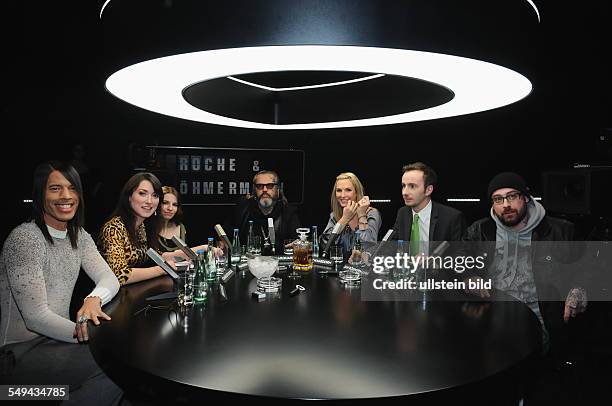 Jorge Gonzalez Charlotte Roche, Marina Weisband, Sven Marquardt, Britt Hagedorn, Jan Böhmerman, und Sido - anläßlich Talkshow "Roche & Böhmermann" in...