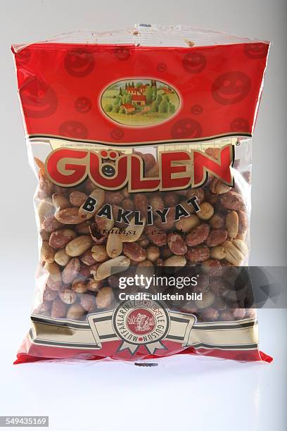 Germany: Salted peanuts, roasted.