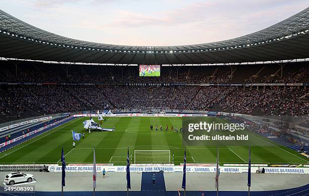 Uebersicht Übersicht, Sportstaette Sportstätte, Rasen, Platz, Zuschauer, Feature , Hertha BSC - SC Paderborn, Sport, Fußball Fussball, Olympiastadion...