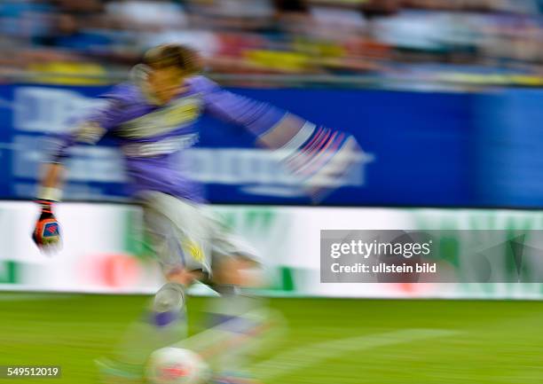 Wischer Torwart Mitchell Langerak in Aktion waehrend dem Finalspiel zum Liga Total Cup 2012 Werder Bremen gegen Borussia Dortmund am 5. August 2012...