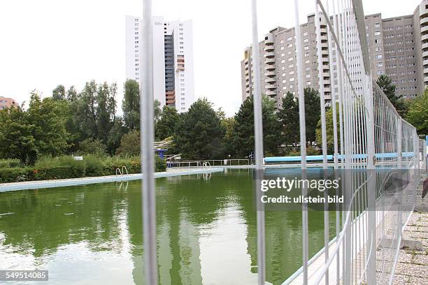 Sanierung des Kombibad Gropiusstadt, Schwimmbad außer Betrieb