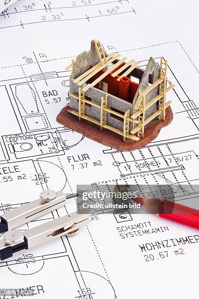 Bauplan für ein Wohnhaus. Zeichnungen und Pläne eines Architekten.