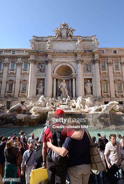 Rom, Touristen an der Fontana di Trevi