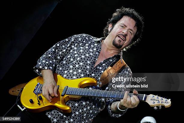 Toto , Steve Lukather , Auftritt, Open Air am Tanzbrunnen in Köln