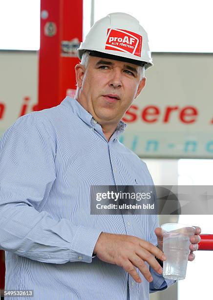 Praesident Dirk Zingler PK Pressekonferenz zum Baubeginn der neuen Haupttribuene im Stadion An der Alten Foersterei , Sport, Fußball Fussball, zweite...