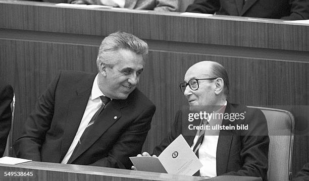 East-Berlin: Ceremonial act in the East-German parliament to commemorate the 50th anniversary of Kristallnacht, the progrom against the Jewish...