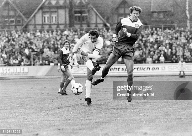 20 Ddr Fc Karl Marx Stadt Stock Photos, HighRes Pictures, and Images