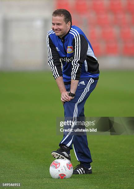 Fussball, Saison 2012-2013, 1. Bundesliga, Trainingsauftakt von Bayer 04 Leverkusen, Trainer Sascha Lewandowski