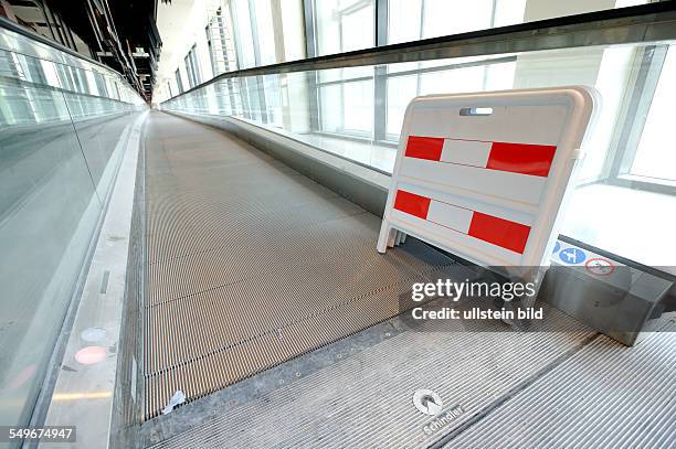 The airport Berlin Brandenburg Willy Brandt BER , to be opened in October 2013 : a blocked walkway still out of operation