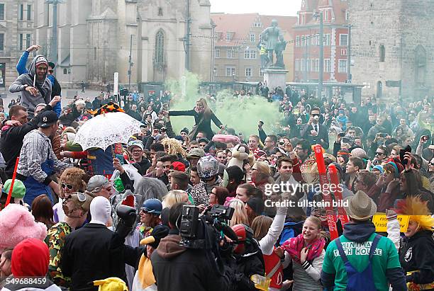 Harlem Shake Flashmob auf dem Marktplatz in Halle / Saale