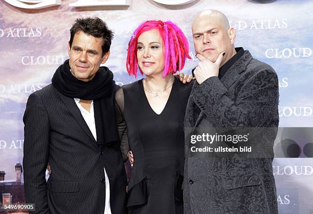 Regisseur Tom Tykwer, Lana Wachowski and Andy Wachowski anlässlich der Europapremiere von CLOUD ATLAS in Berlin